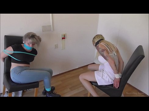 ❤️ E varur / e lidhur dhe e gojës / vajzë në ankth ❤️❌ Video qij në sq.vegasservice.ru ❌❤